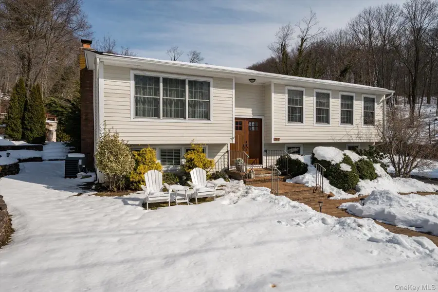 244 Woodbine Avenue, Northport, NY 11768 - #2