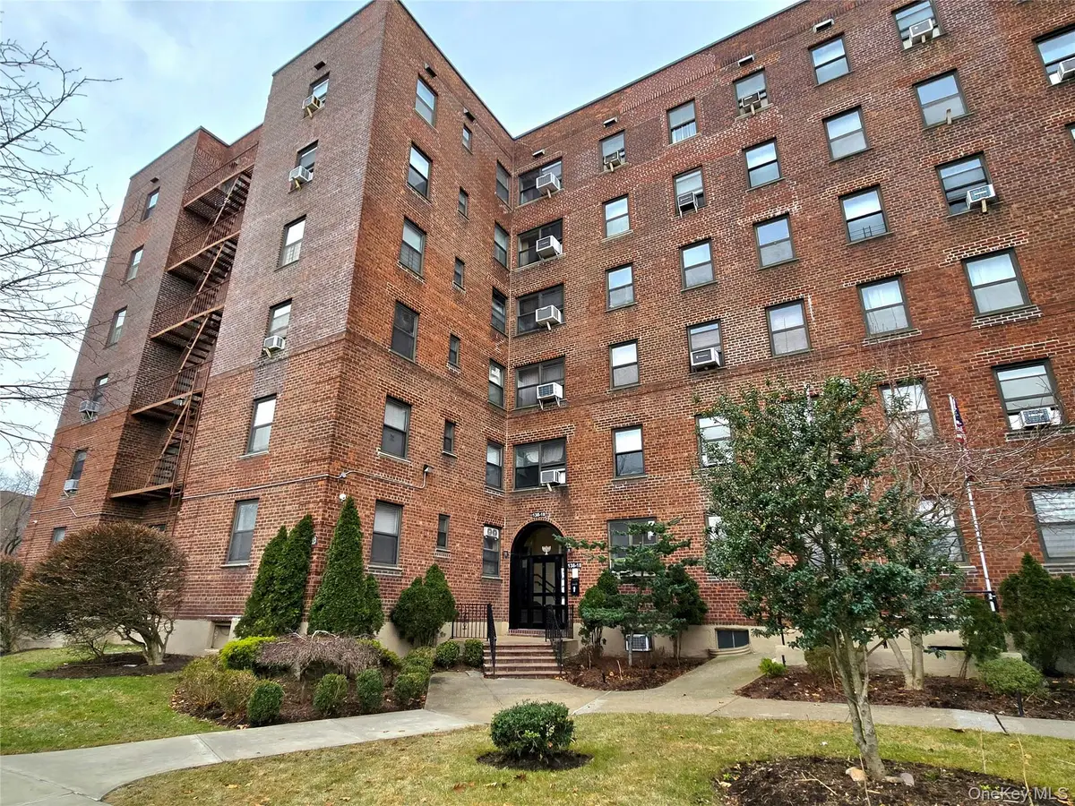 138-18 28th Road #2F, Flushing, NY 11354 - Image #1