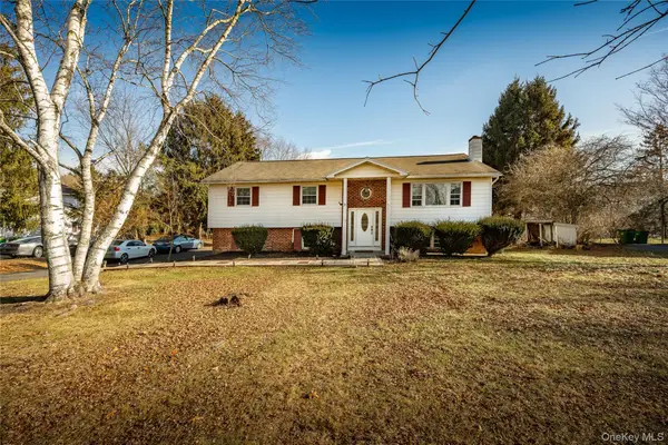 76 Derick Drive, Fishkill, NY 12524