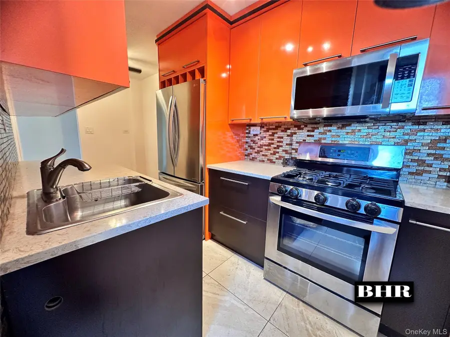 2461 E 29th Street #5G, Brooklyn, NY 11235 - Image #2