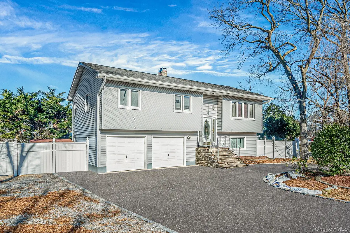 299 Seminole Street, Ronkonkoma, NY 11779 - Image #1