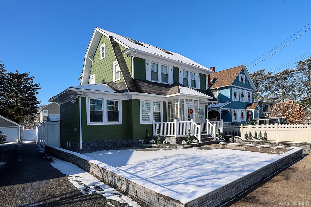 267 N Wellwood Avenue, Lindenhurst, NY 11757 - #1