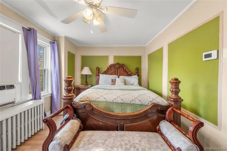 10480 113th Street, South Richmond Hill, NY 11419 - Image #2