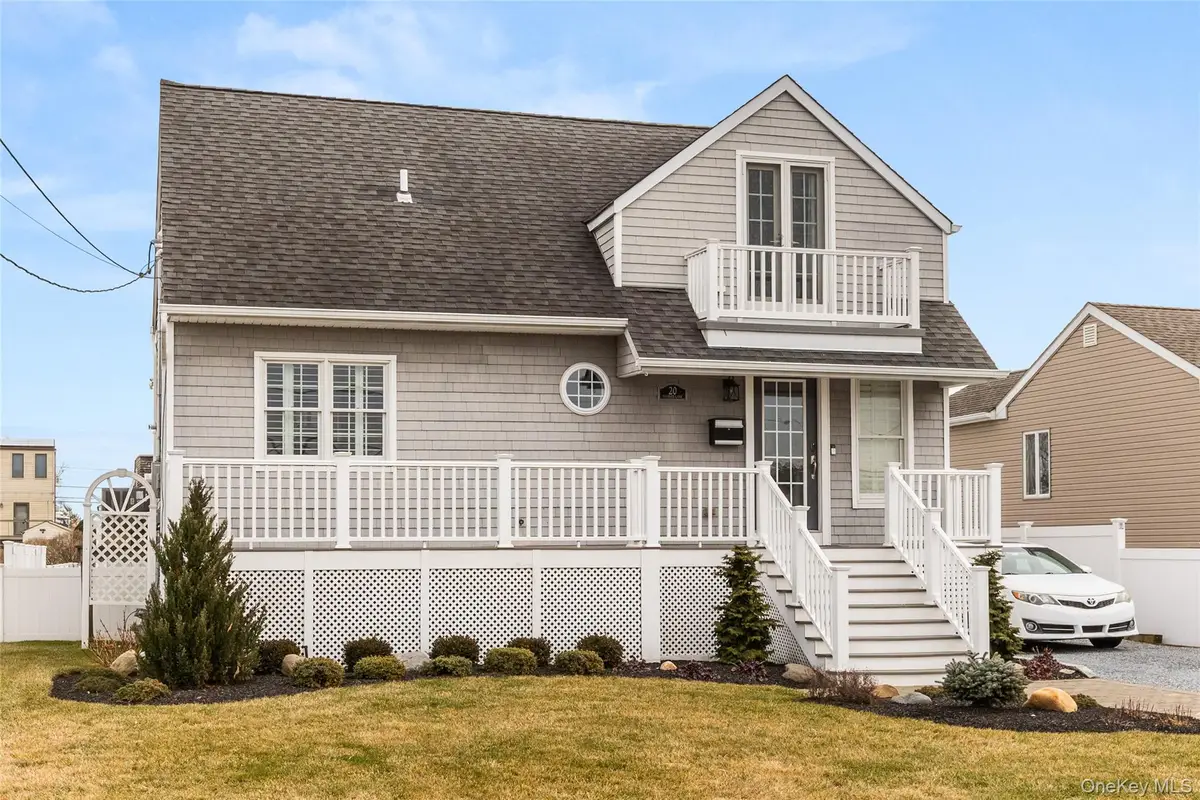 20 Namkee Lane, Blue Point, NY 11715 - Image #1