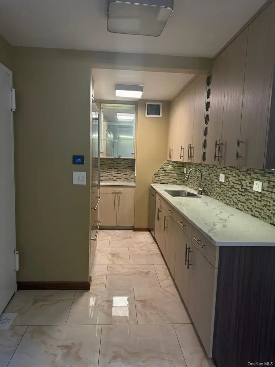 15218 Union Turnpike #212B, Flushing, NY 11367 - Image #3