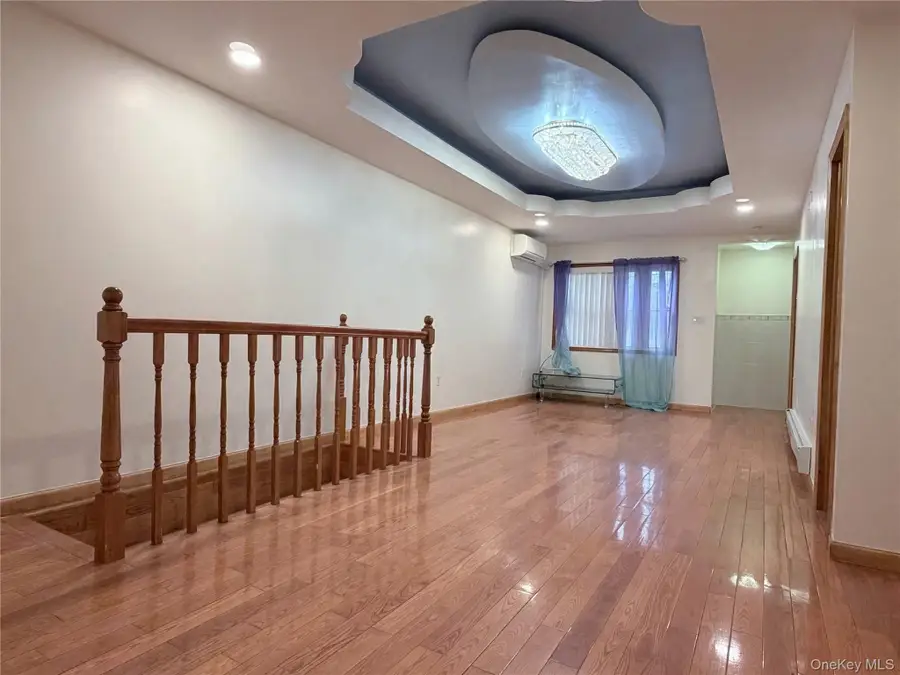 152-12 Peck Avenue Avenue, Flushing, NY 11355 - Image #3