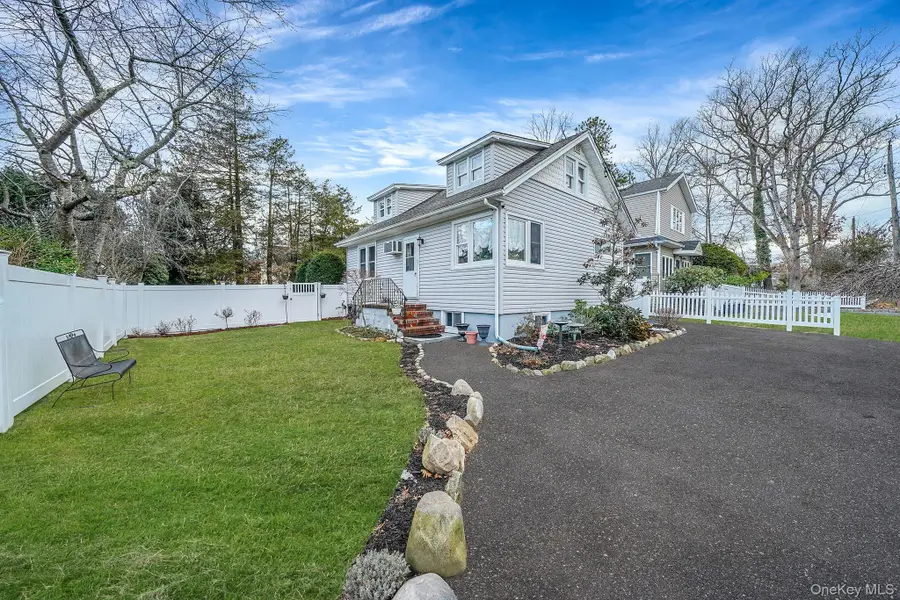 26 Neptune Road, Rocky Point, NY 11778 - Image #3