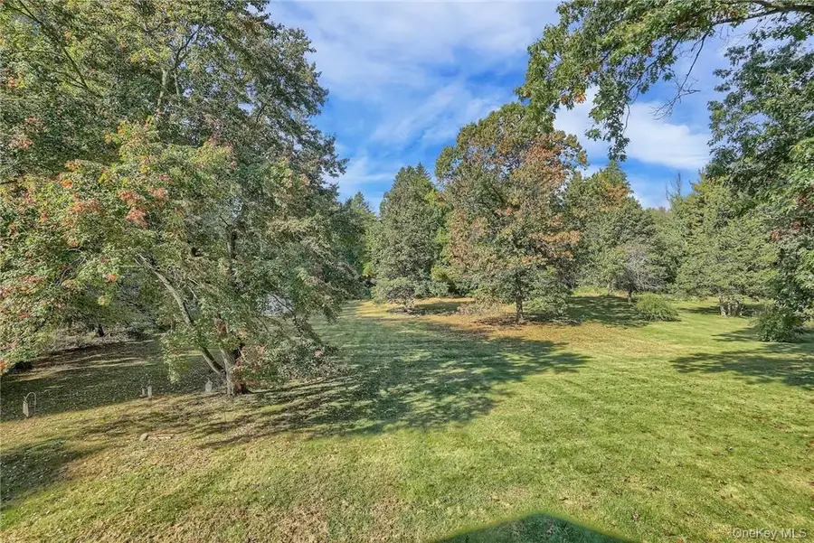 16 Hamilton Drive, Hopewell Junction, NY 12533 - #3