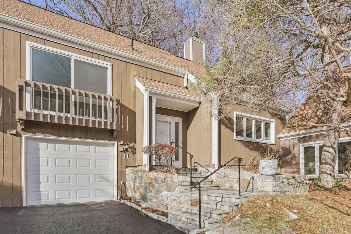 11 Pondview Close, Chappaqua, NY 10514 - Image #1