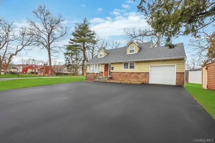 55 Amityville Road, Melville, NY 11747 - Image #2