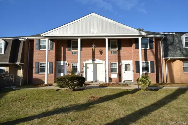 25 Glen Hollow Drive #H-23, Holtsville, NY 11742