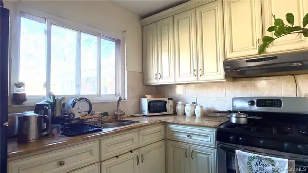 196-40 Pompeii Avenue #2, Hollis, NY 11423