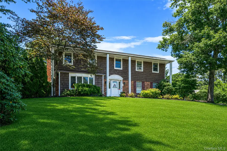 138 Main Avenue, Lake Grove, NY 11755 - #3