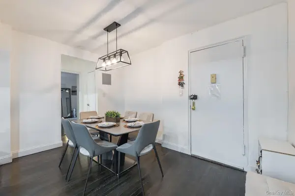 84-01 Main Street #527, Briarwood, NY 11435