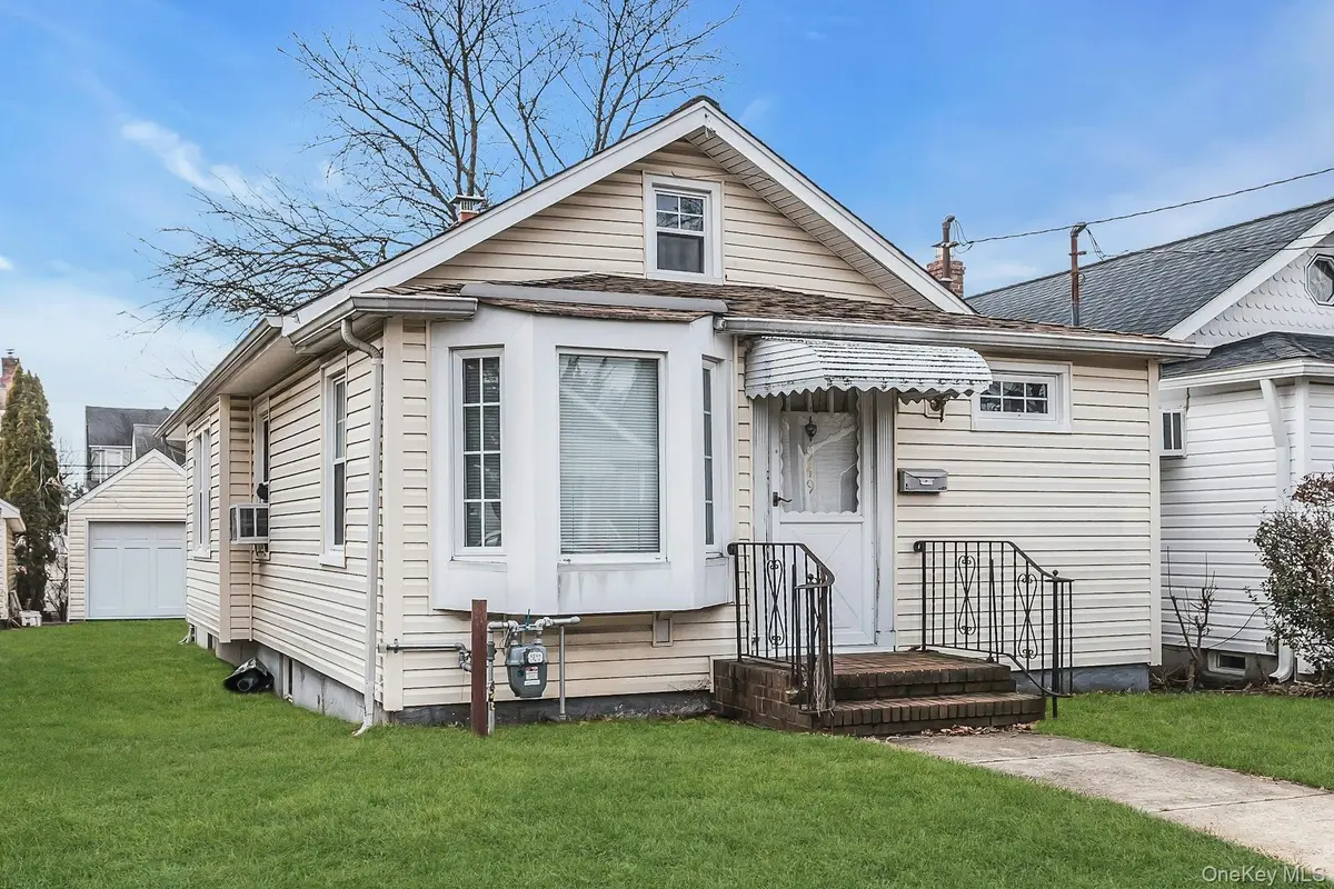 949 N 7th Street, New Hyde Park, NY 11040 - #1