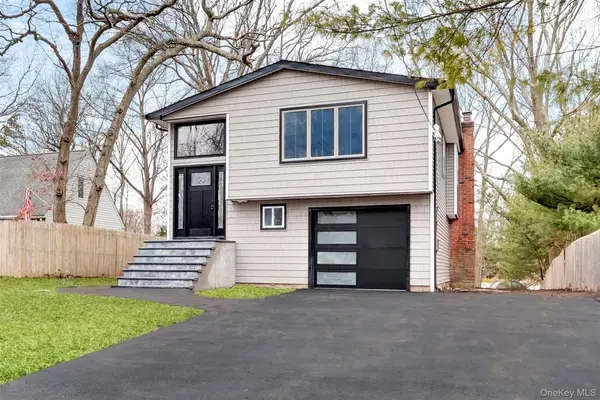 567 Puritan Drive, Shirley, NY 11967