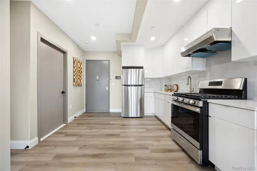 163-07 72nd Ave #4D, Fresh Meadows, NY 11365 - Image #2