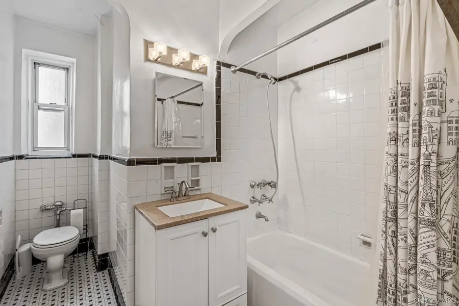 76-36 113th Street #5U, Forest Hills, NY 11375 - Image #3