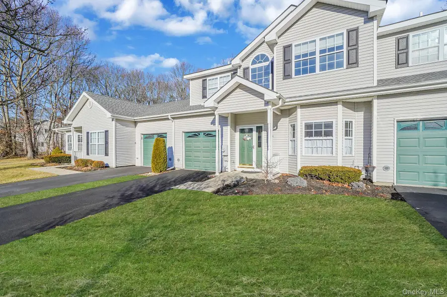 115 Willow Wood Drive, Oakdale, NY 11769 - #2