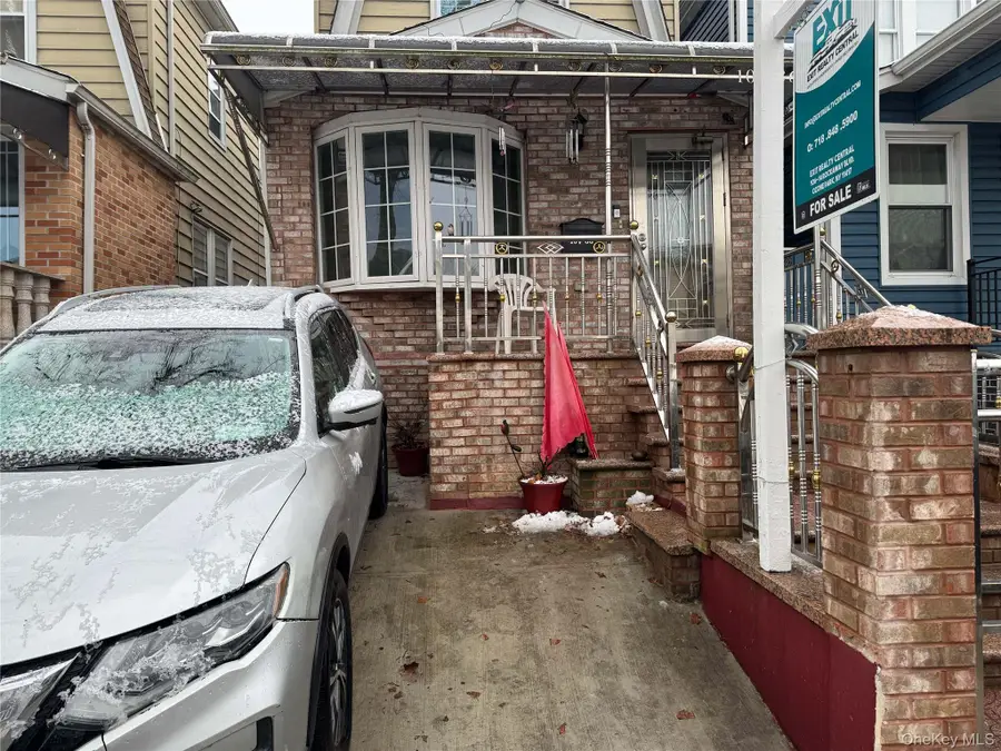 10736 109th Street, South Richmond Hill, NY 11419 - Image #2