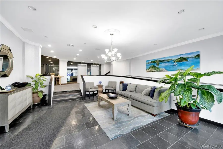 400 High Point Drive #PH6, Hartsdale, NY 10530 - #3