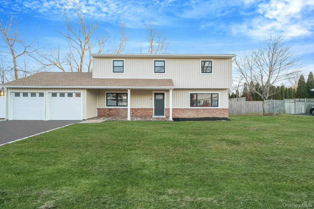 12 Chelmsford Drive, Wheatley Heights, NY 11798 - #1