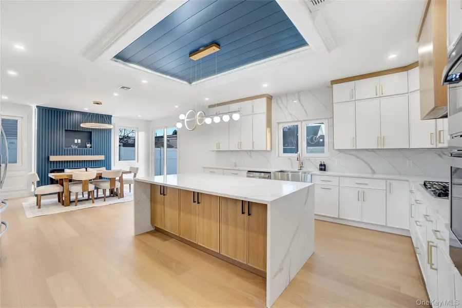 23 Glade Lane, Levittown, NY 11756 - Image #3