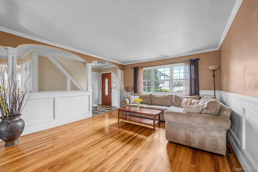 111 Elberta Drive, East Northport, NY 11731 - Image #2