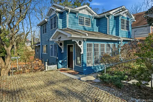 44 Bayberry Drive, Huntington, NY 11743