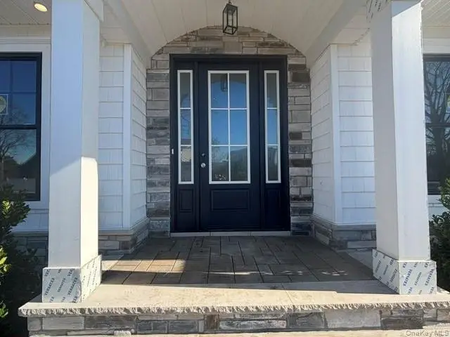 348 Fairway Drive, Franklin Square, NY 11010 - Image #3