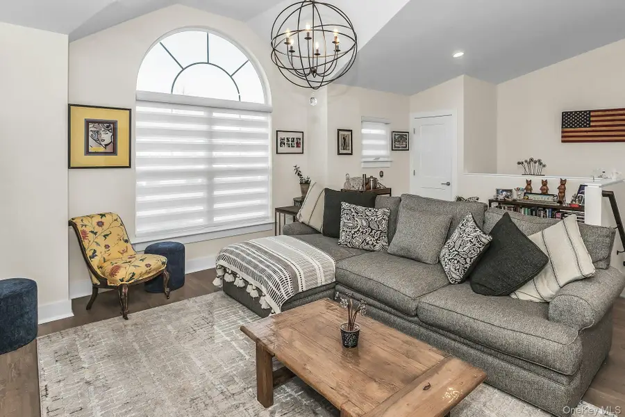 710 Breton Way #710, Glen Cove, NY 11542 - Image #3