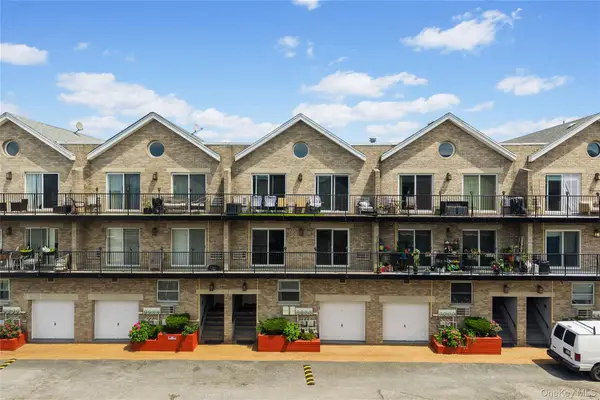 10 Pennyfield Ave Avenue #5C, Bronx, NY 10465