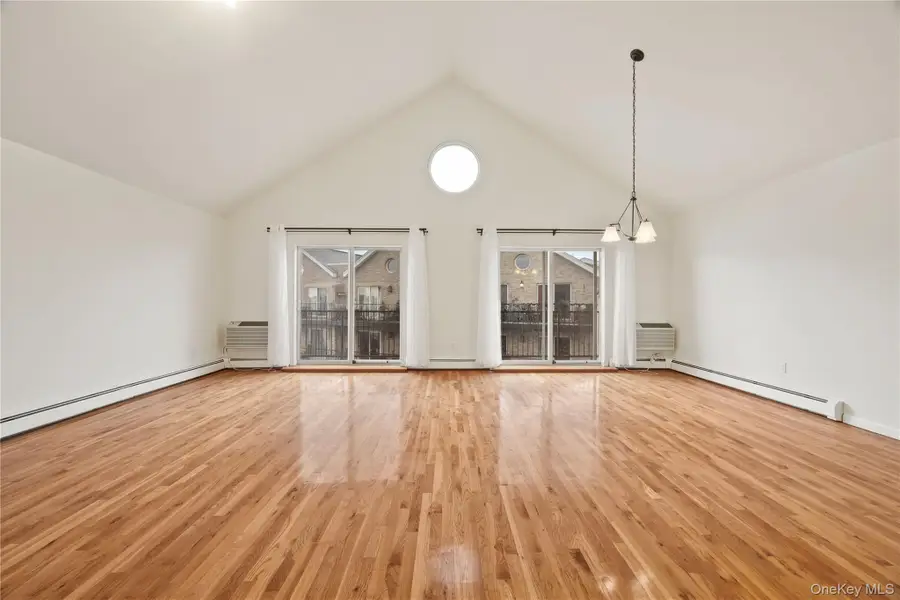 10 Pennyfield Ave Avenue #5C, Bronx, NY 10465 - Image #3