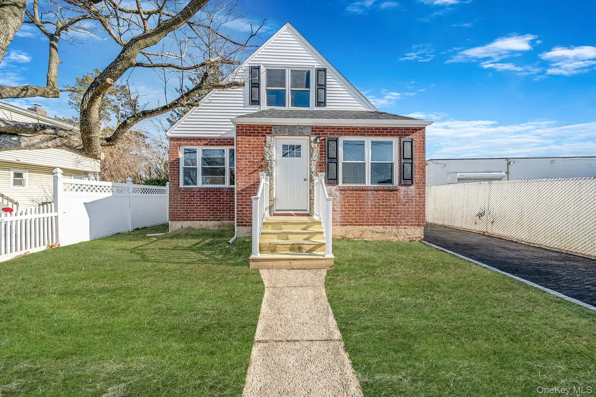 8 Rockaway Avenue, Westbury, NY 11590 - #1