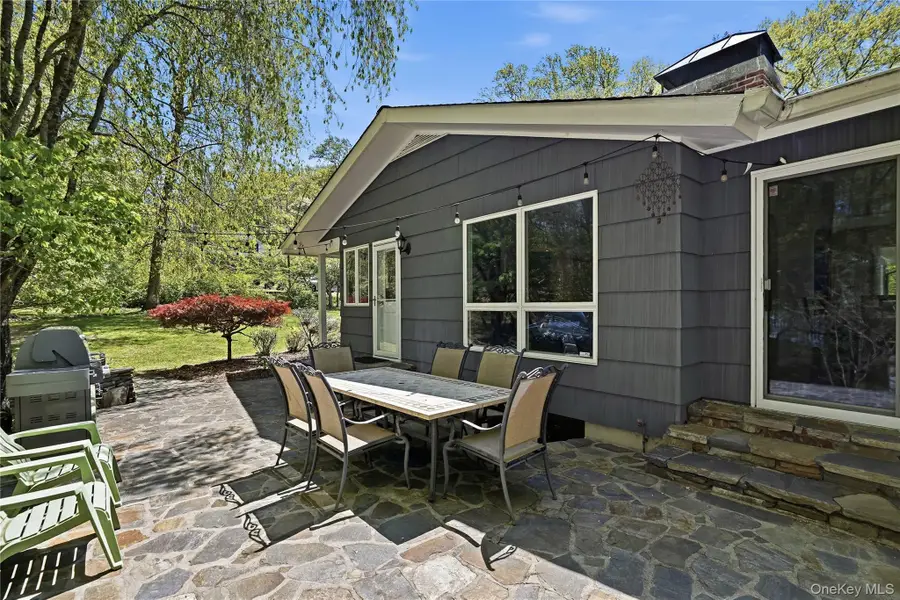 19 Macaulay Road, Katonah, NY 10536 - #2