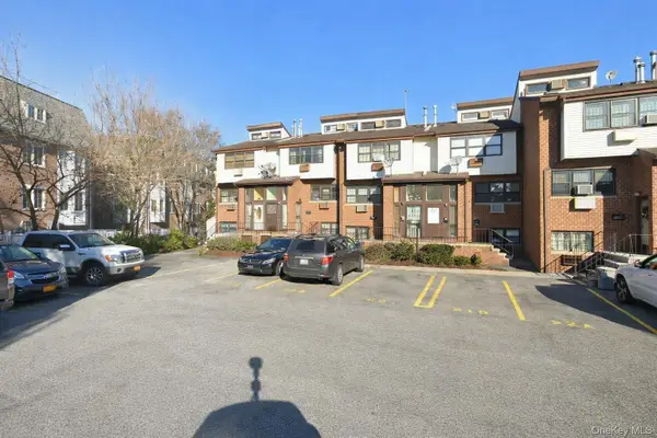 120-11 Cove Court #89, College Point, NY 11356