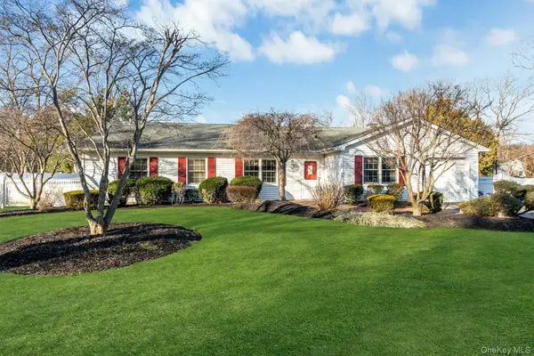 84 Strathmore Village Drive, South Setauket, NY 11720