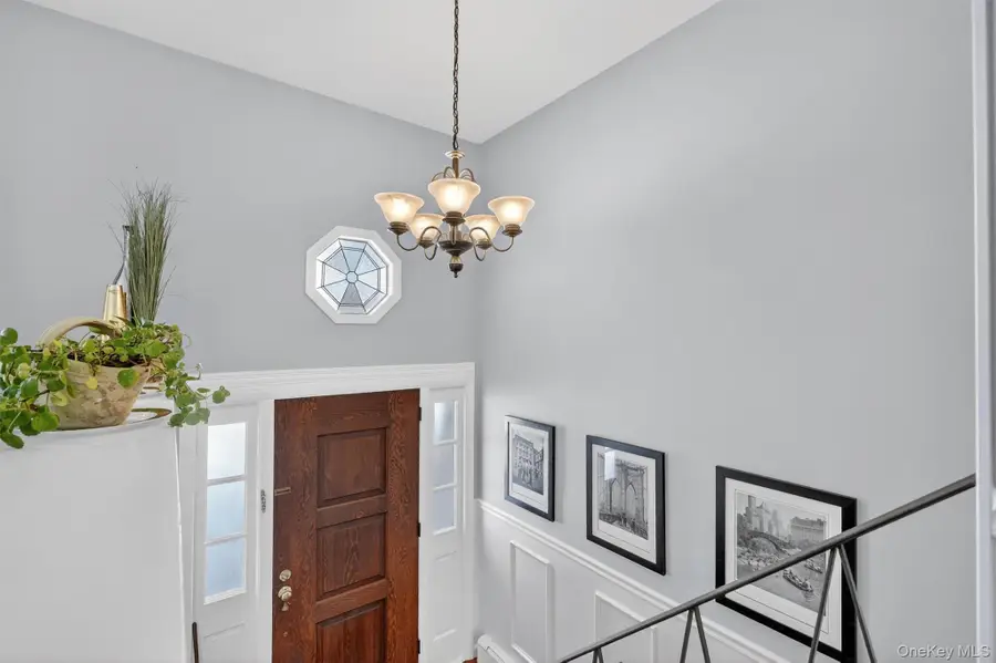 115 Old Pascack, Pearl River, NY 10965 - Image #3