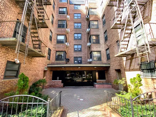 32-23 90th Street #405, East Elmhurst, NY 11369
