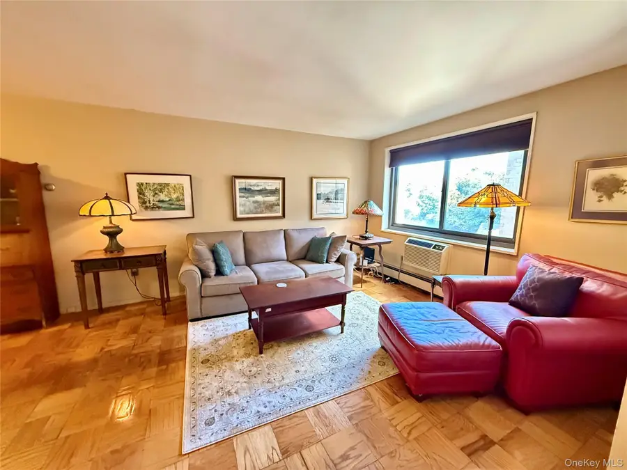 100 E Hartsdale Avenue #7RE, Hartsdale, NY 10530 - Image #3