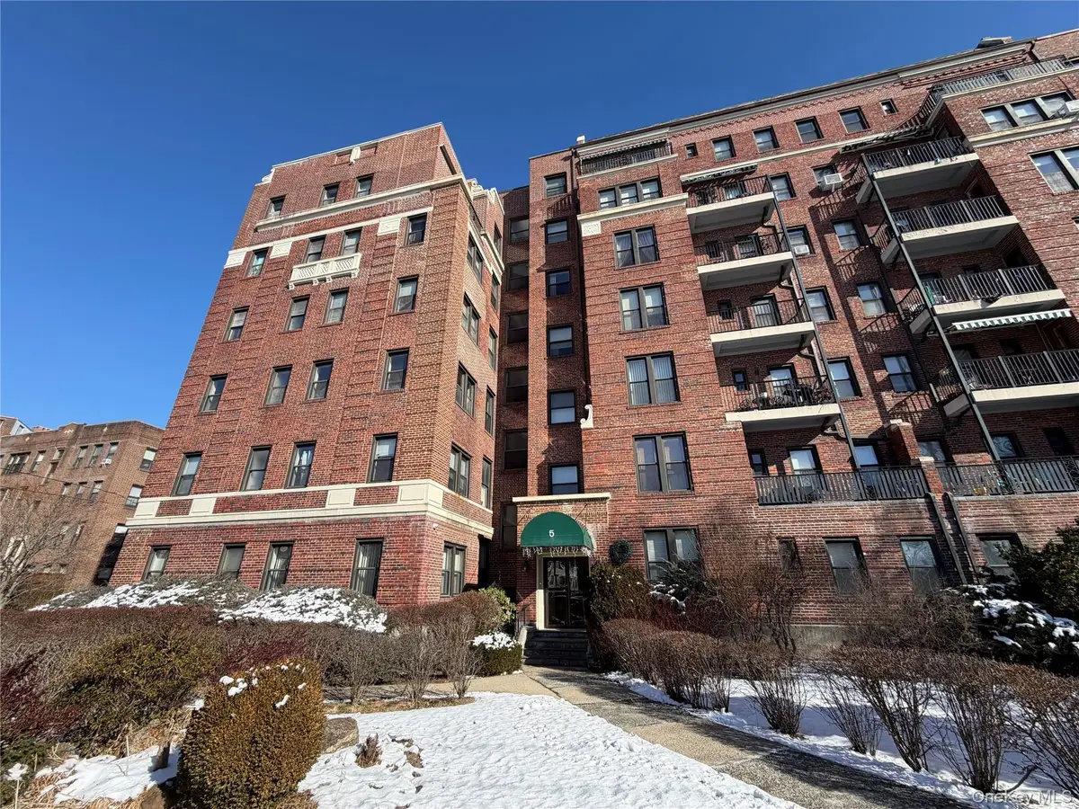 5 Circuit Road #A30, New Rochelle, NY 10805 - Image #1