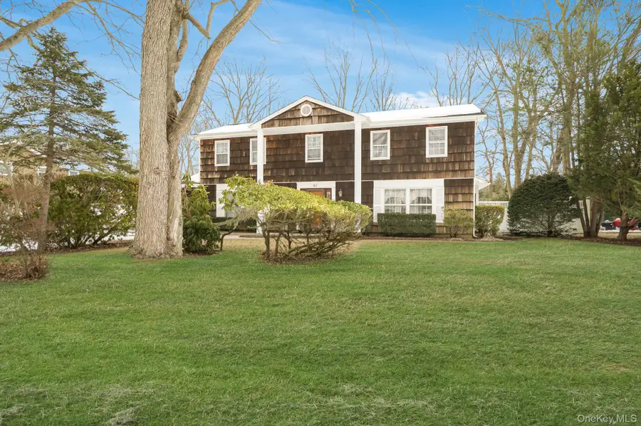 62 Canterbury Drive, Hauppauge, NY 11788 - #2