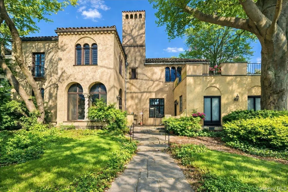 243 Summit Avenue, Mount Vernon, NY 10552 - #1