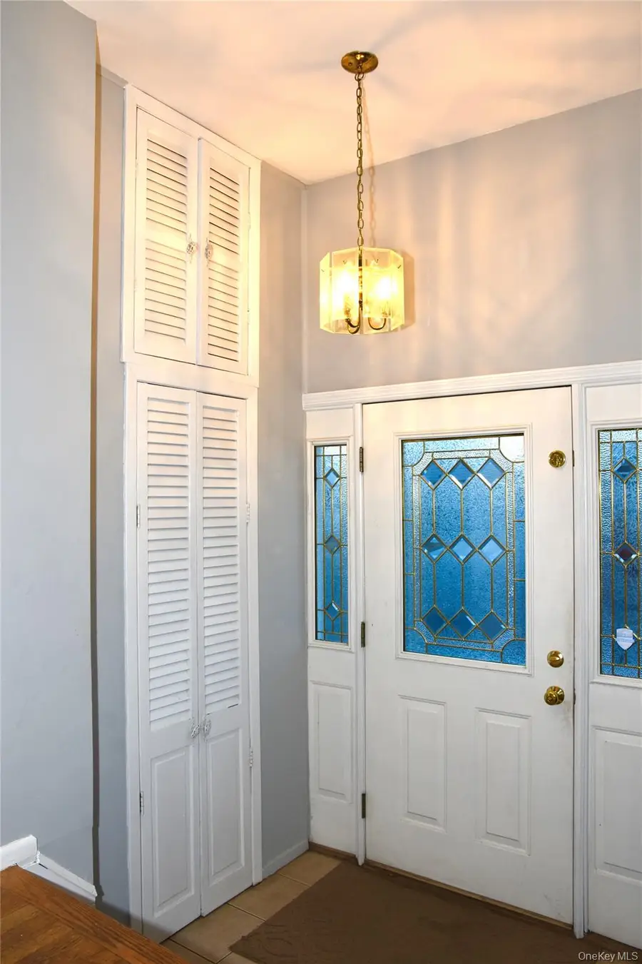 242 Munro Boulevard, Valley Stream, NY 11581 - Image #2