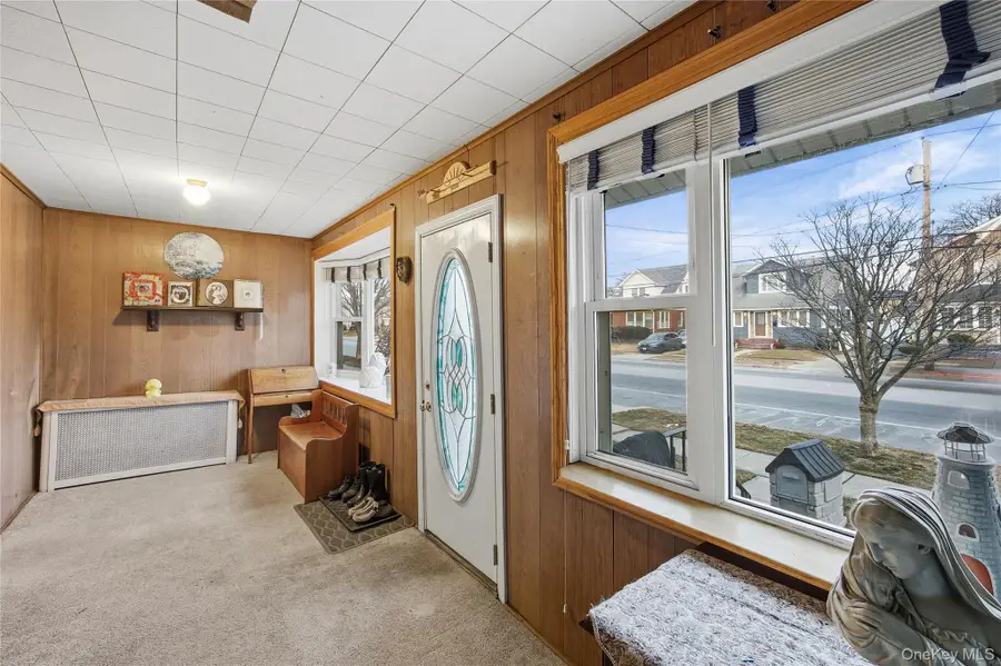 152 Rockaway Parkway, Valley Stream, NY 11580 - Image #3