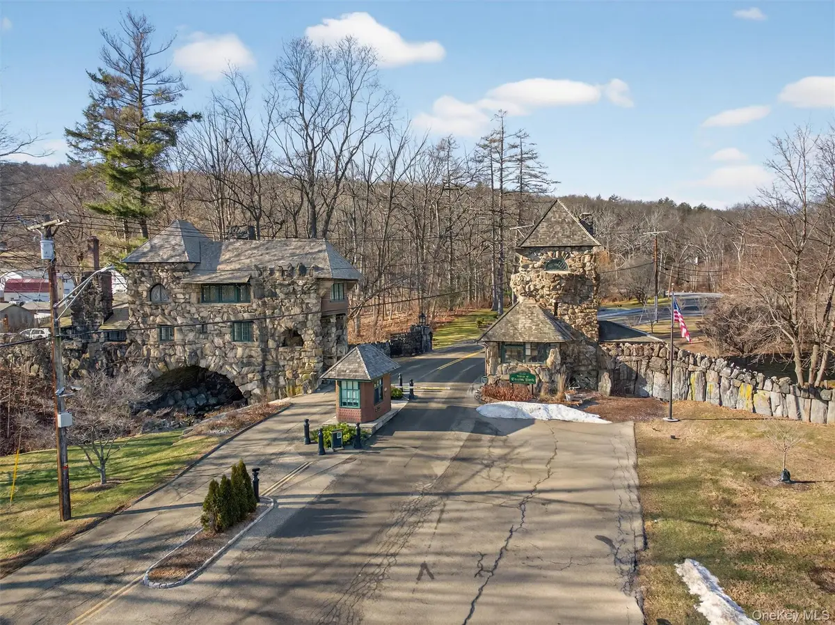 Summit Road, Tuxedo Park, NY 10987 - Image #1