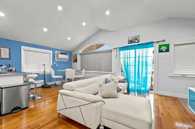 229-24 Edgewood Avenue, Laurelton, NY 11413 - #3