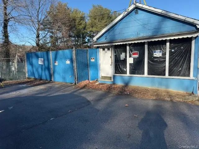 214 Dobbs Ferry Road, White Plains, NY 10607 - Image #1