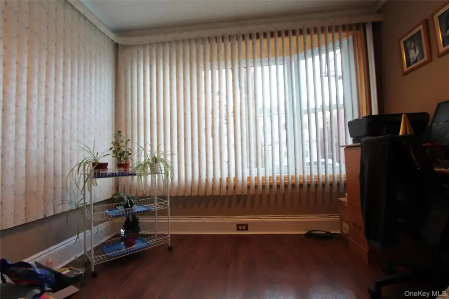 69-23 64th Place, Glendale, NY 11385 - Image #3