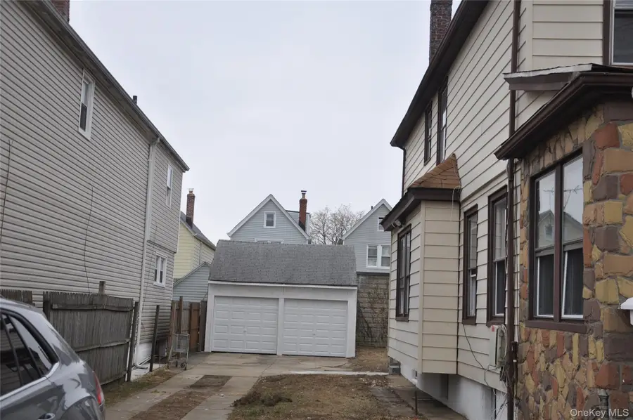 11450 149th Street, Jamaica, NY 11436 - Image #2